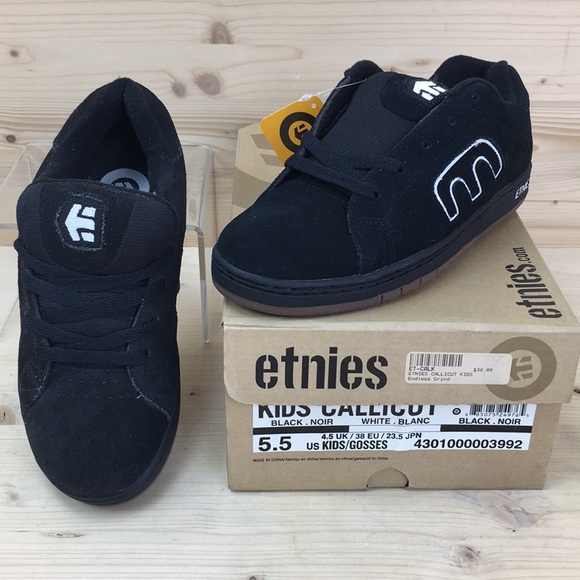 etnies kids shoes